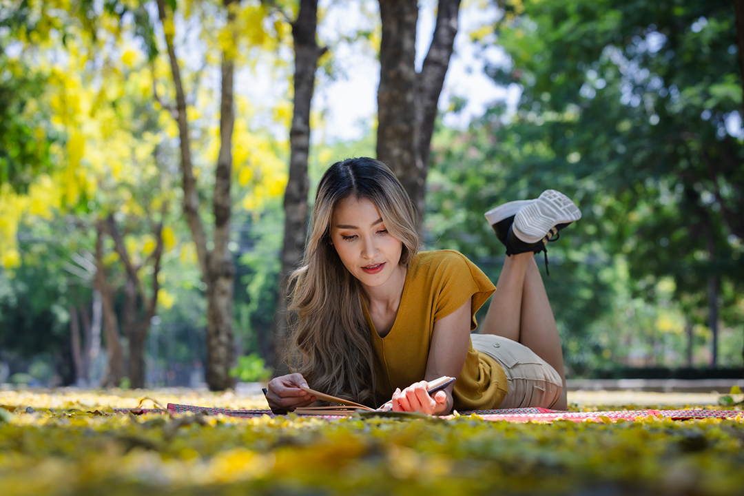 8 Best Qigong & Tai Chi Books (Fall 2025) + Beginner Picks | Old Pueblo Tai Chi